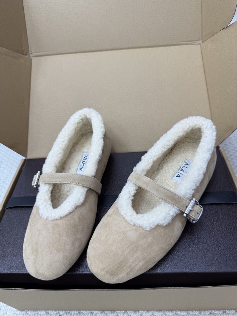 Alaia Flat Shoes